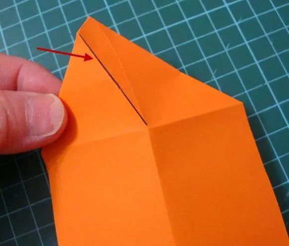 父亲节的礼物:卡片衬衫加领带的折纸法
